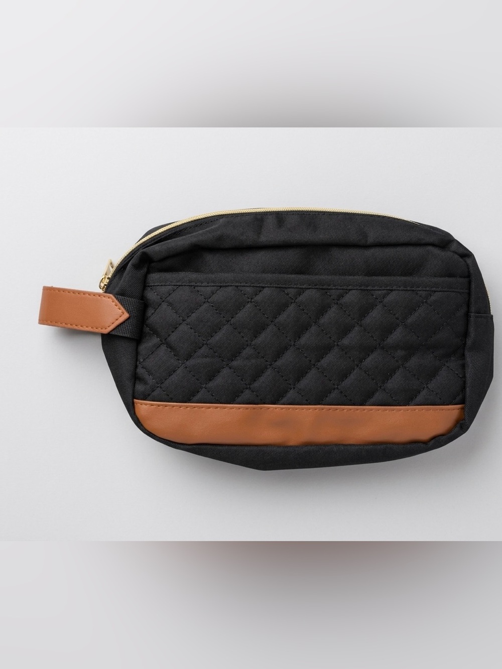 Medium Unbranded Black Quilted Cosmetic Holder - NWOT